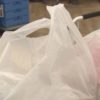 レジ袋 原則全店で有料化 生鮮食品などの薄い小袋は除外へ | NHKニュース
